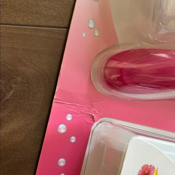 Schick Intuition Island Berry Razor Set - Picture 5 of 6